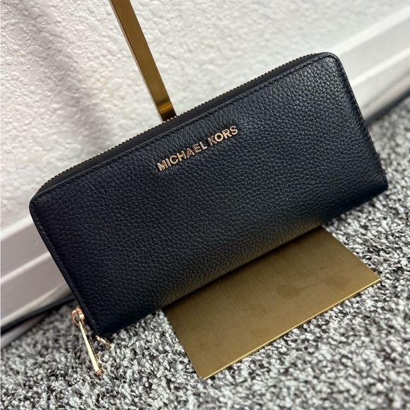 Michael Kors Jet Set Travel Continental wallet - Picture 2 of 11